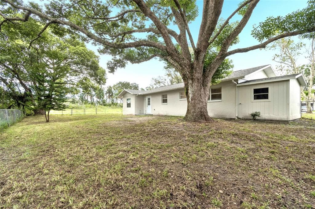 7949 KNIGHT DRIVE photo 4
