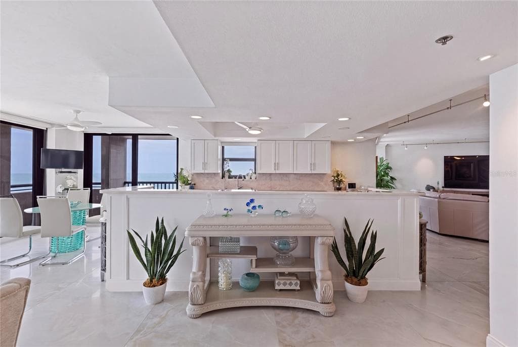 1660 GULF BOULEVARD PH1 photo 24
