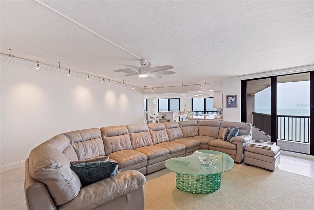 1660 GULF BOULEVARD PH1 photo 10