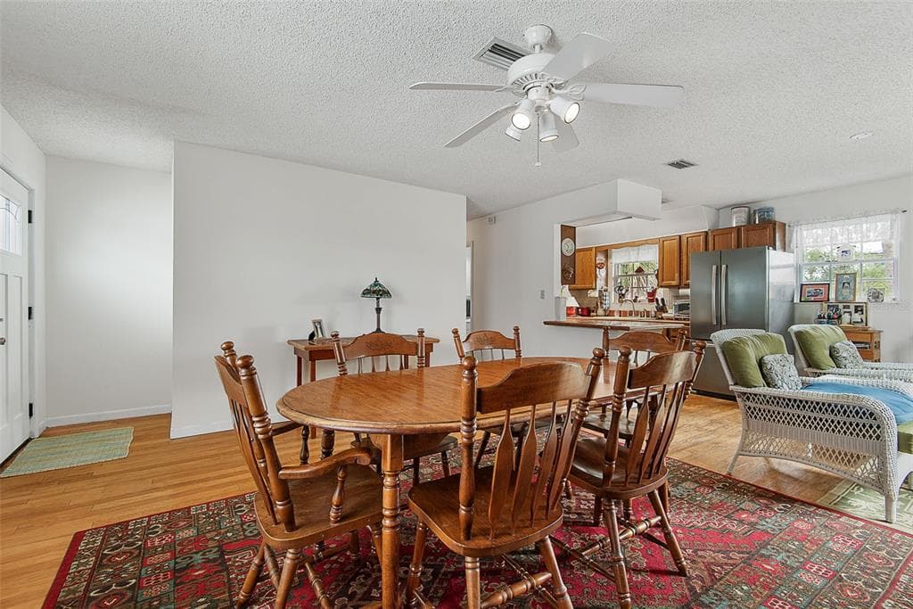 309 CYPRESS STREET photo 4