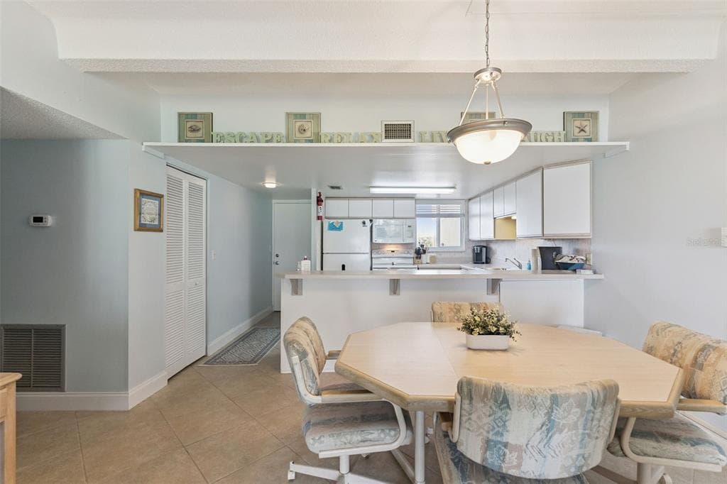 4821 SAXON DRIVE B103 photo 14