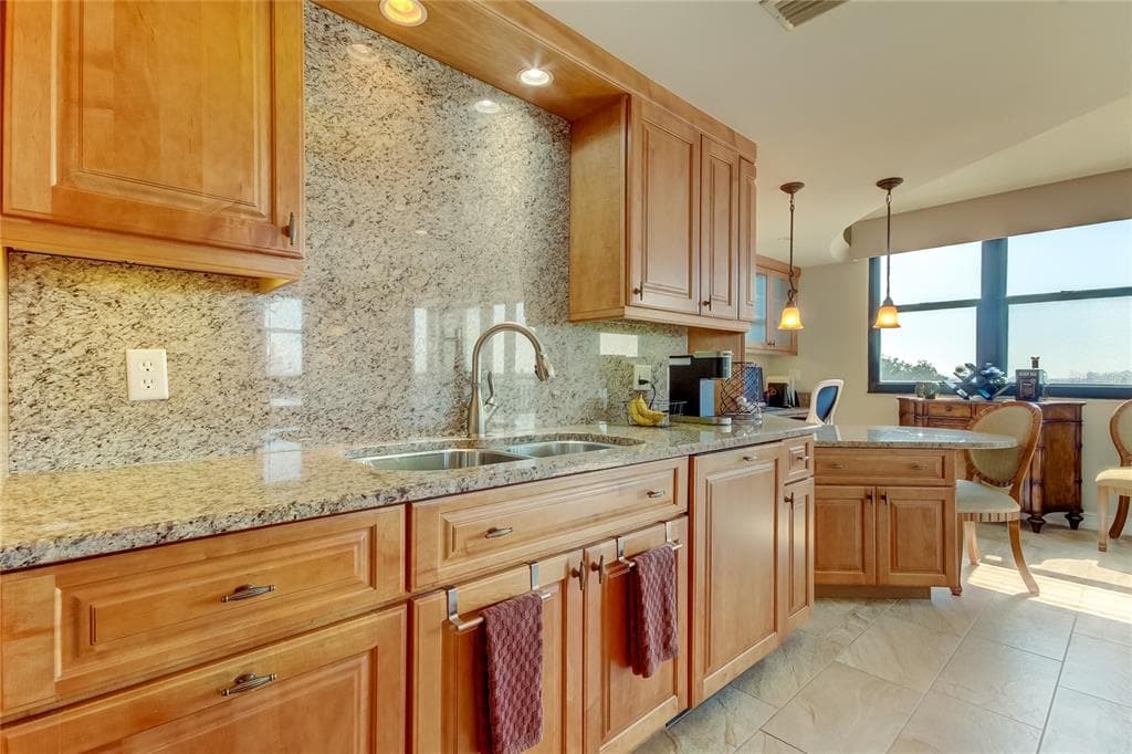 3820 GULF BOULEVARD 608 photo 14