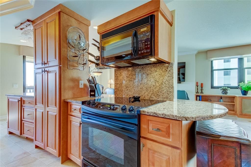 3820 GULF BOULEVARD 608 photo 15