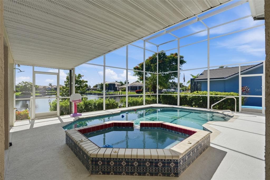 414 CAICOS DRIVE photo 3