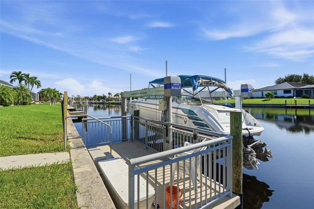 414 CAICOS DRIVE photo 4