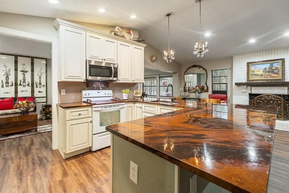 13502 WHITBY ROAD photo 14