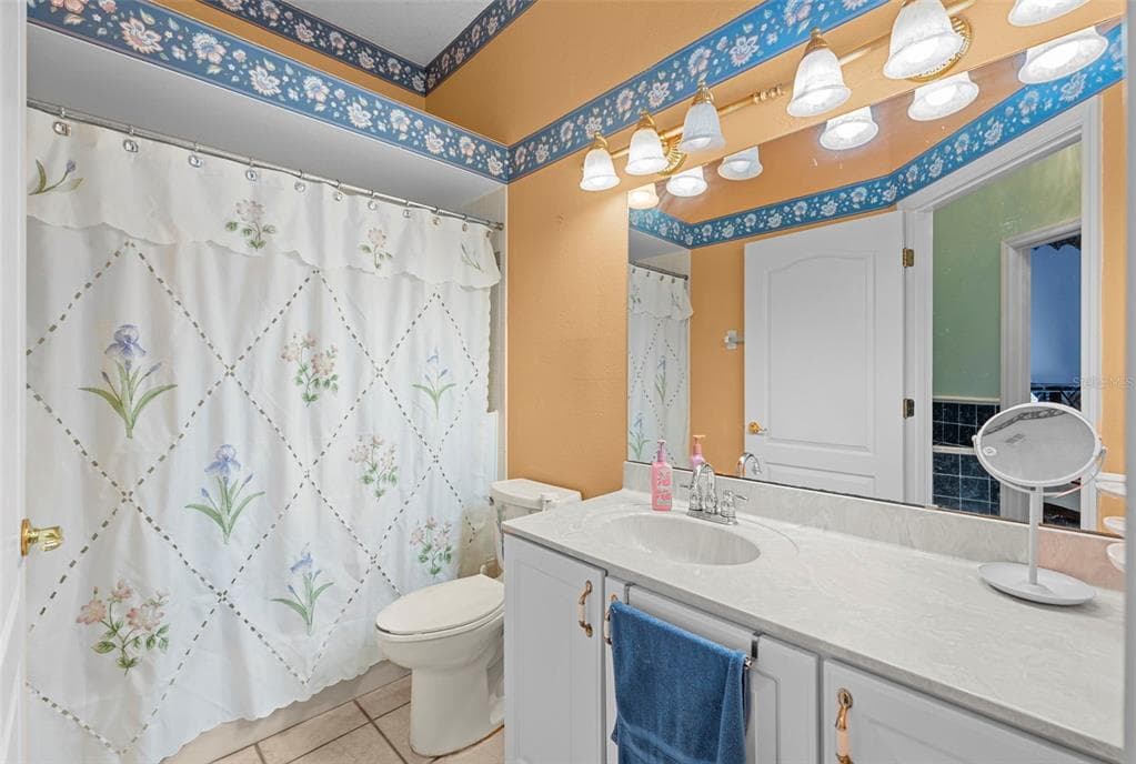 52 BUTTONWORTH DRIVE photo 23