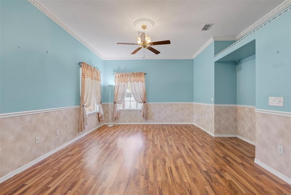 52 BUTTONWORTH DRIVE photo 13