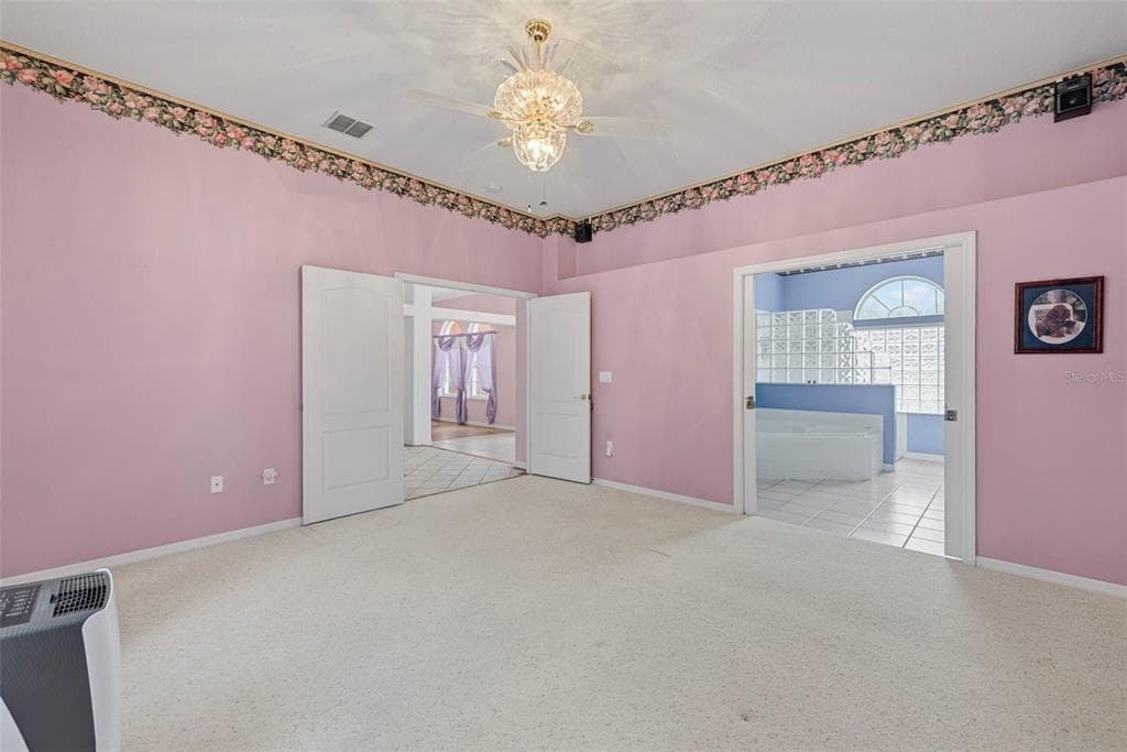 52 BUTTONWORTH DRIVE photo 19