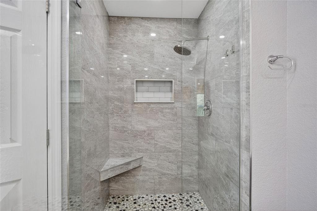 25900 AYSEN DRIVE photo 19