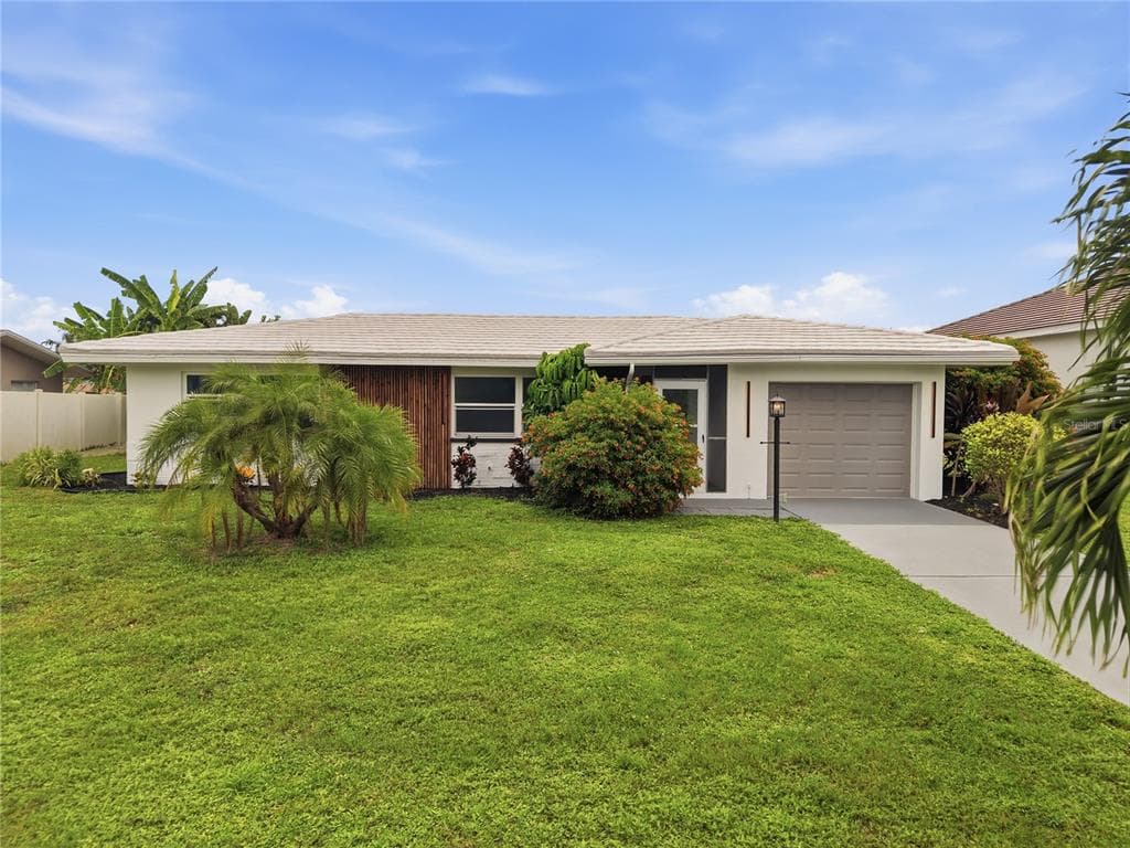 3106 SE 18TH PLACE photo 1