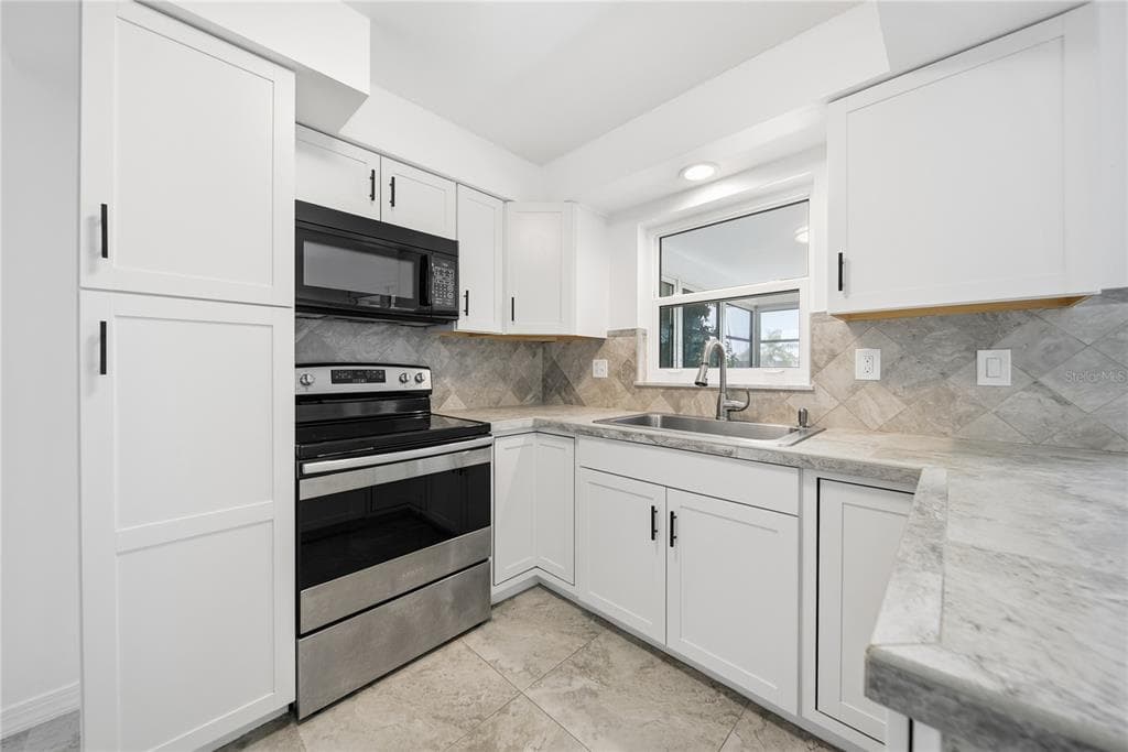 3106 SE 18TH PLACE photo 14