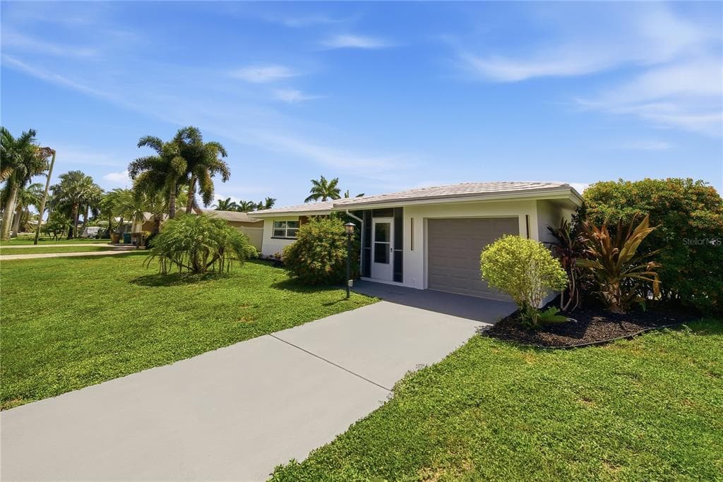 3106 SE 18TH PLACE photo 4