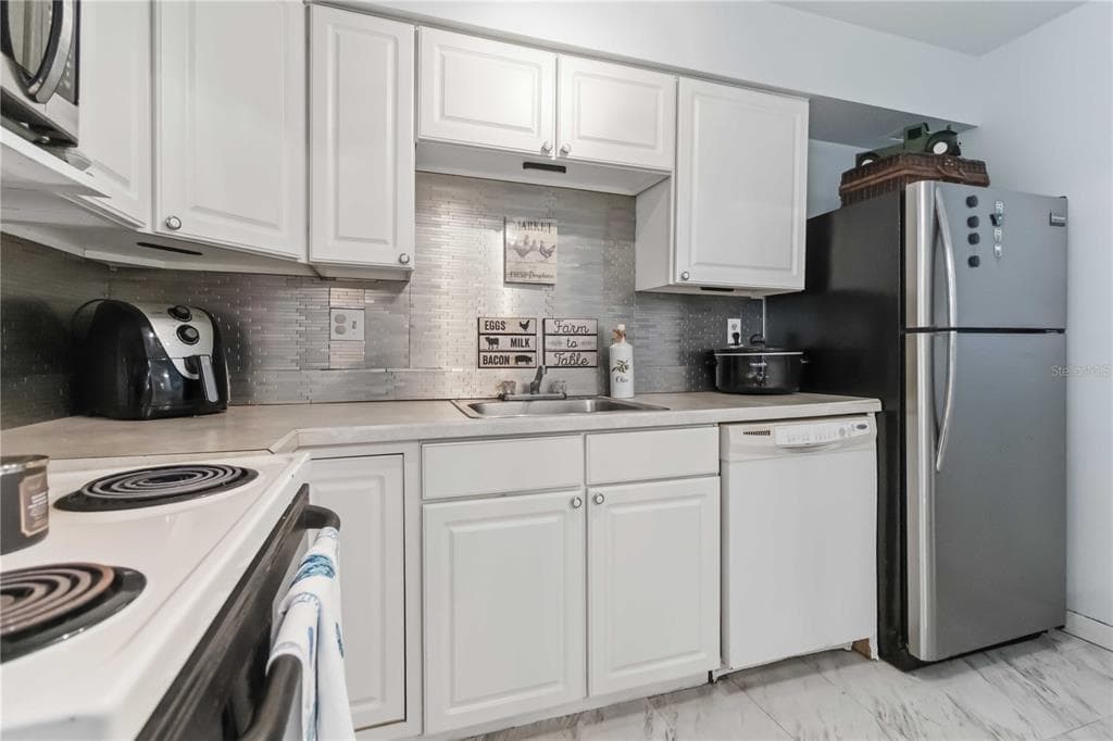 2800 N ATLANTIC AVENUE 1105 photo 7