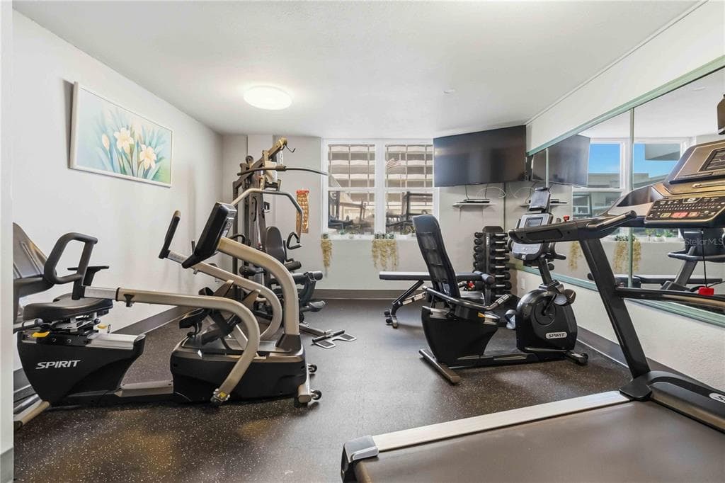 2800 N ATLANTIC AVENUE 1105 photo 20