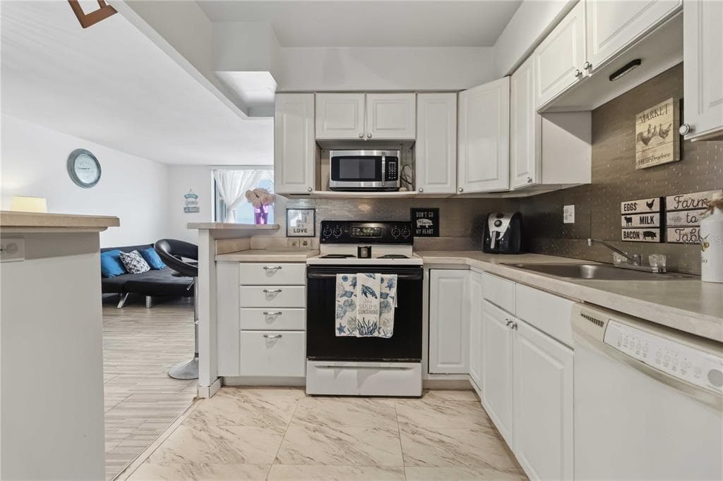 2800 N ATLANTIC AVENUE 1105 photo 8