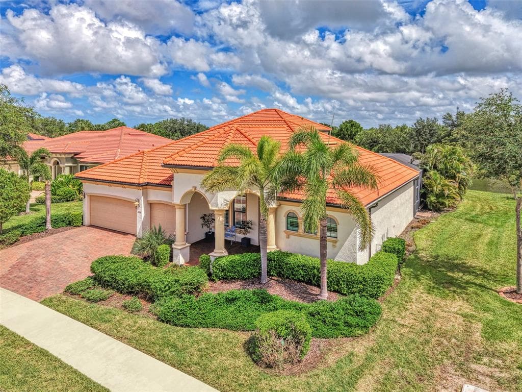 10908 BULLRUSH DRIVE photo 2