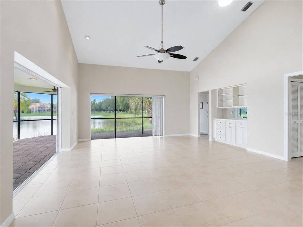 4300 CAMINO MADERA photo 14