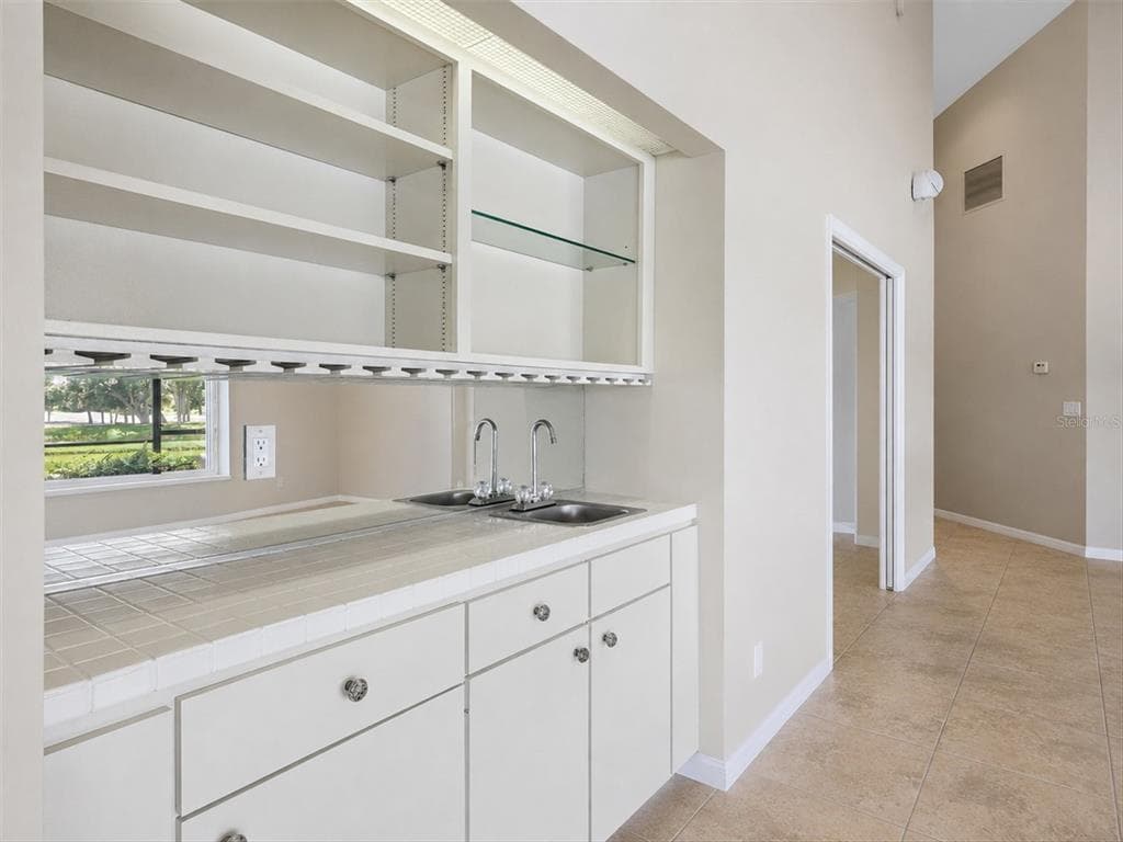 4300 CAMINO MADERA photo 15