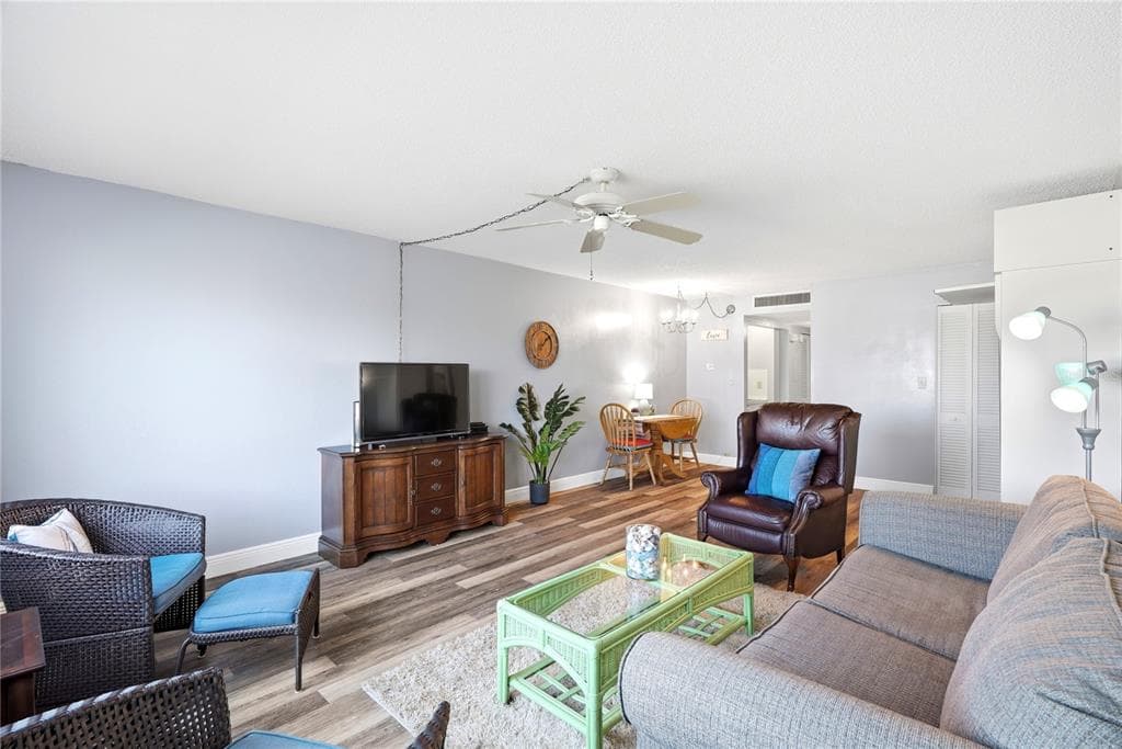 4725 COVE CIRCLE 306 photo 7
