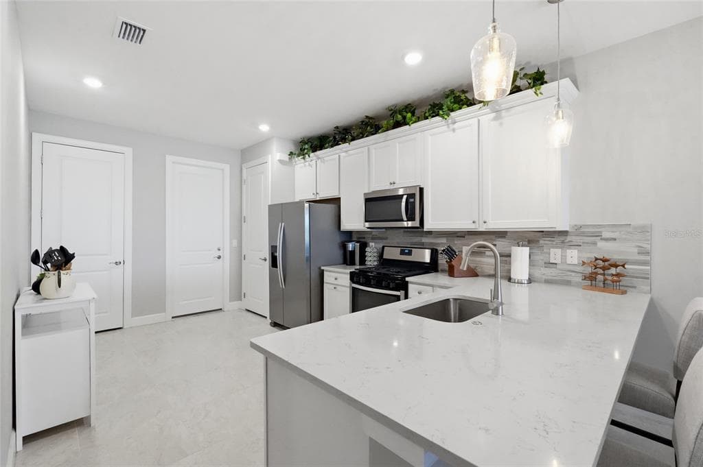 14571 MOSSY PINE COURT photo 6