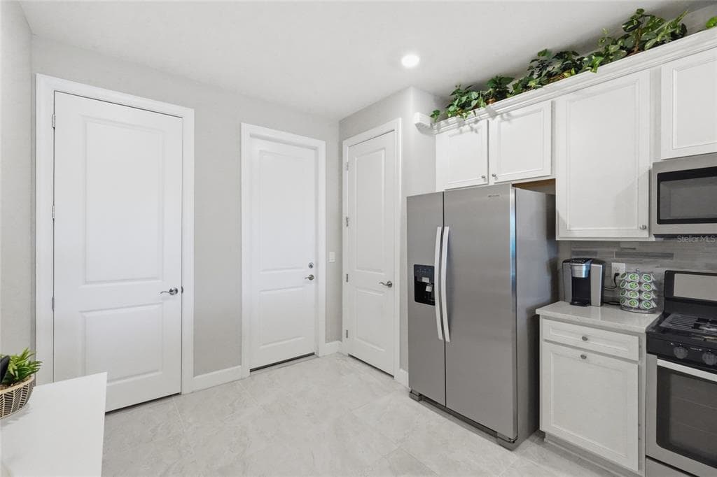 14571 MOSSY PINE COURT photo 3