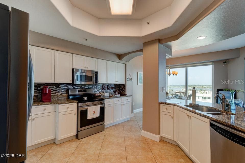 3737 S ATLANTIC AVENUE 401 photo 12