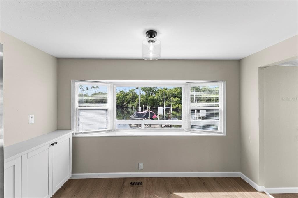 436 MOUNT OAK AVENUE NE 747 photo 15