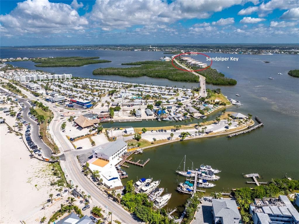 1401 BEACH ROAD 303 photo 3