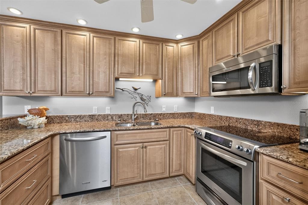 1401 BEACH ROAD 303 photo 15