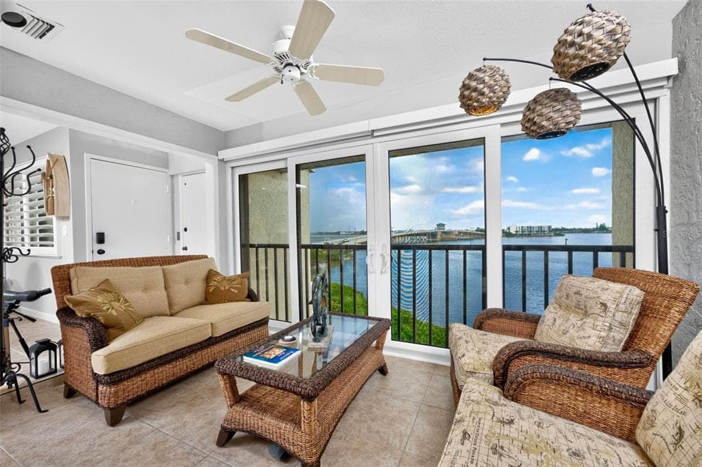 1401 BEACH ROAD 303 photo 8