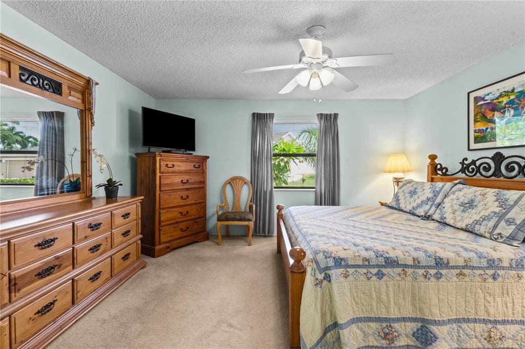 4612 CORAL LAKE DRIVE photo 17