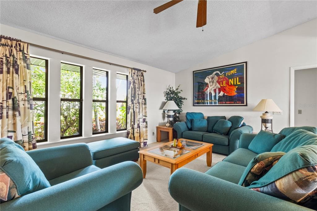 4612 CORAL LAKE DRIVE photo 5