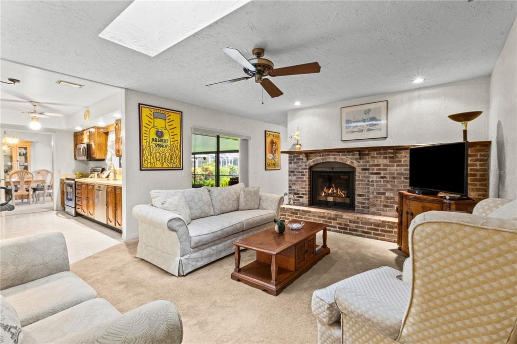 4612 CORAL LAKE DRIVE photo 15