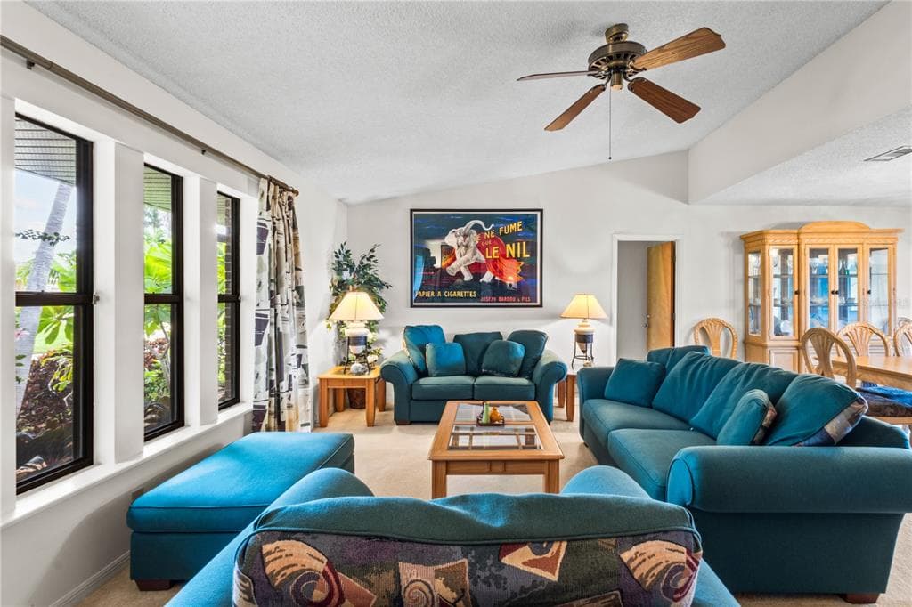 4612 CORAL LAKE DRIVE photo 4
