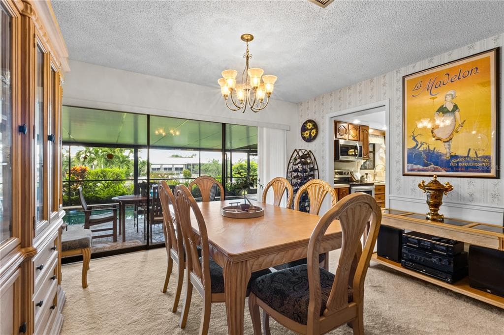 4612 CORAL LAKE DRIVE photo 8