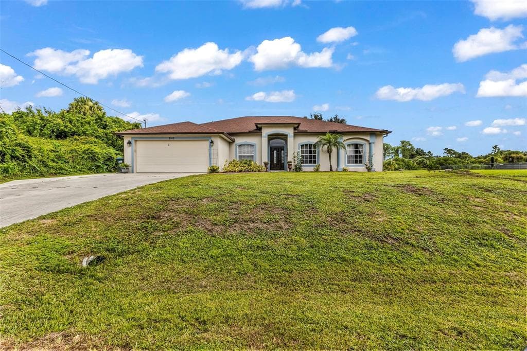 2142 SNOVER AVENUE photo 2