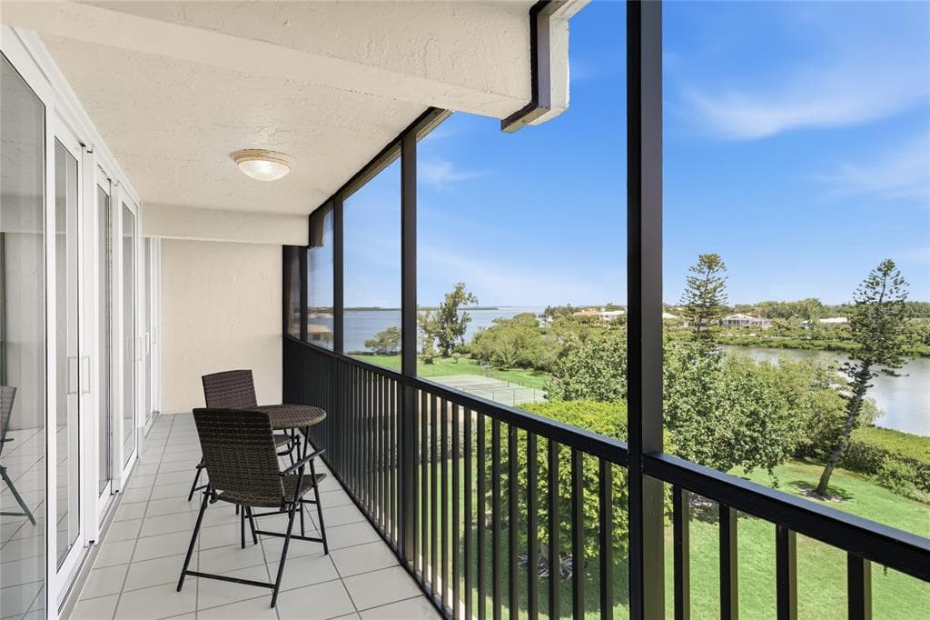 3240 GULF OF MEXICO DRIVE B504 photo 23
