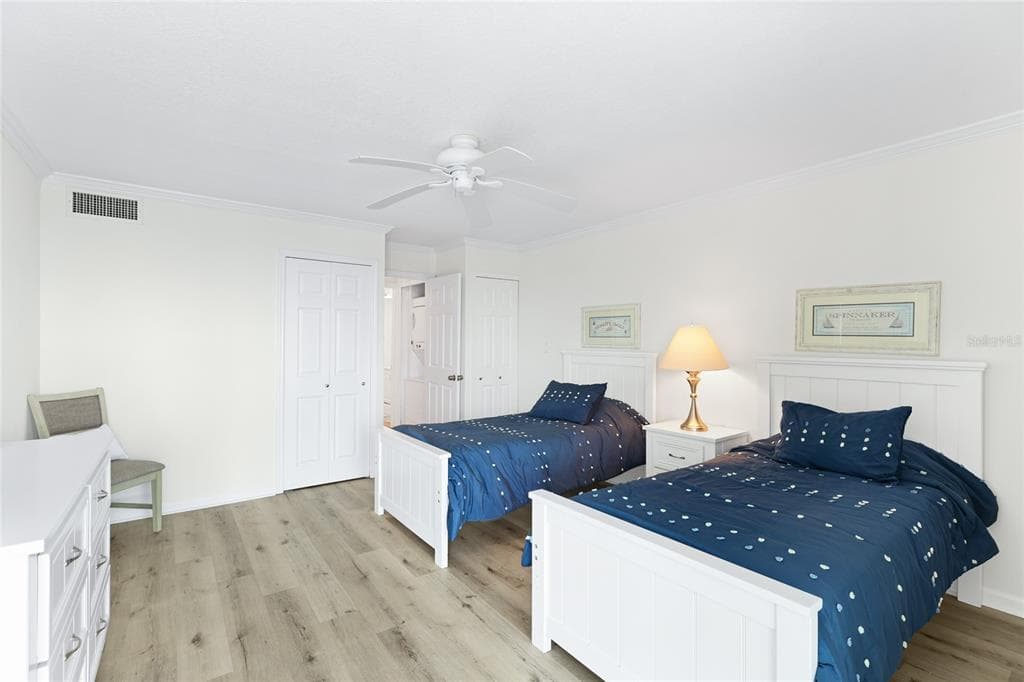 3240 GULF OF MEXICO DRIVE B504 photo 20