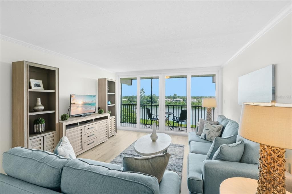 3240 GULF OF MEXICO DRIVE B504 photo 9