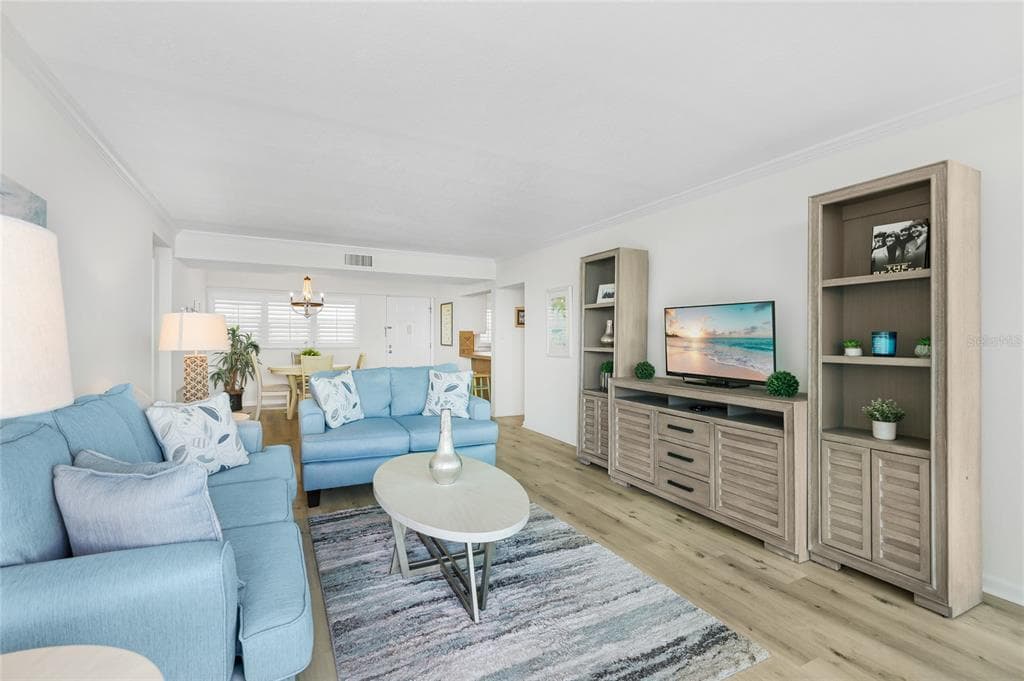3240 GULF OF MEXICO DRIVE B504 photo 11