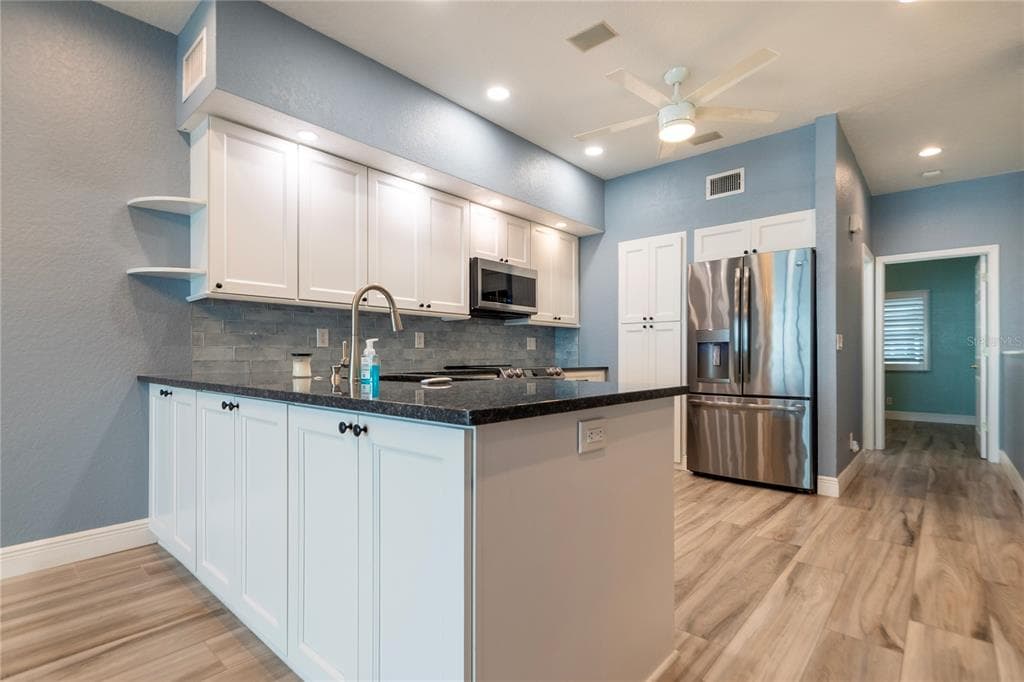 4651 MIRABELLA COURT photo 23