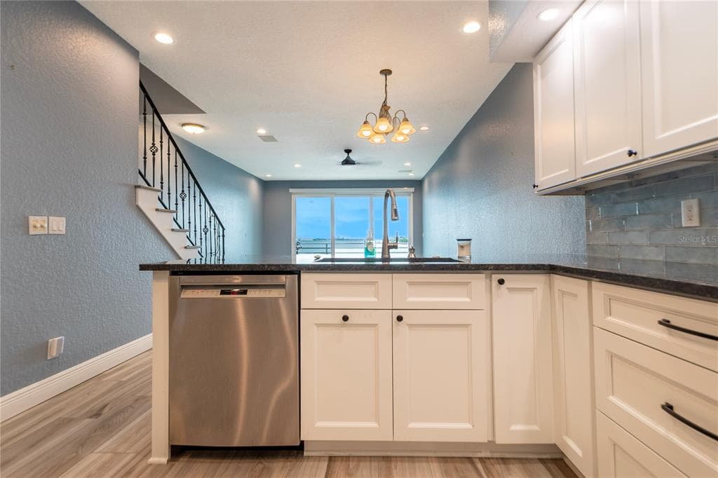 4651 MIRABELLA COURT photo 17