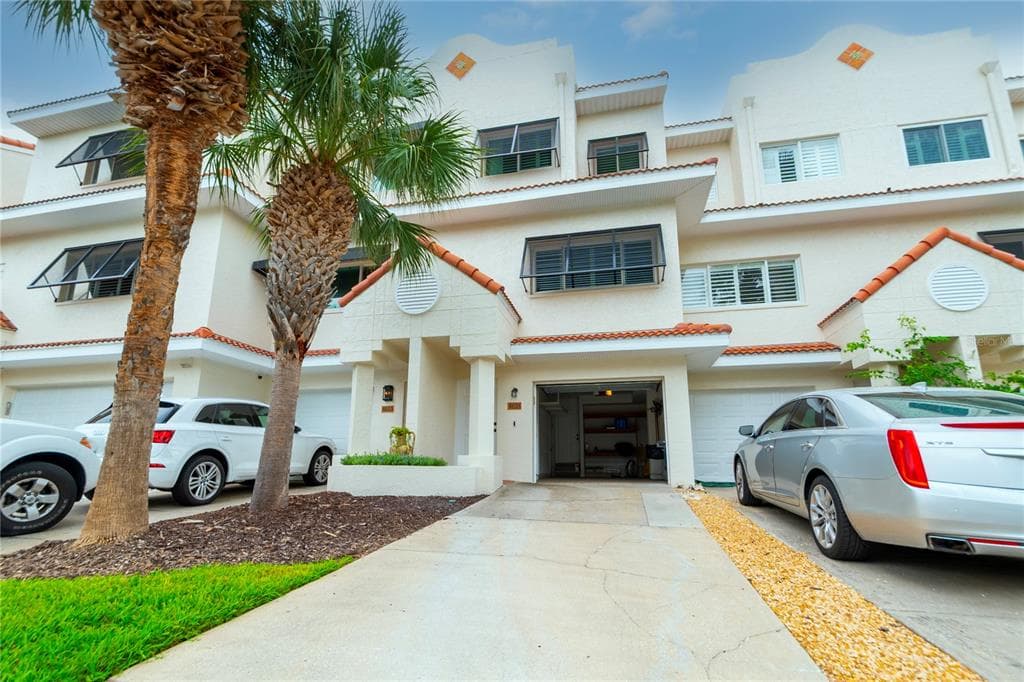 4651 MIRABELLA COURT photo 1