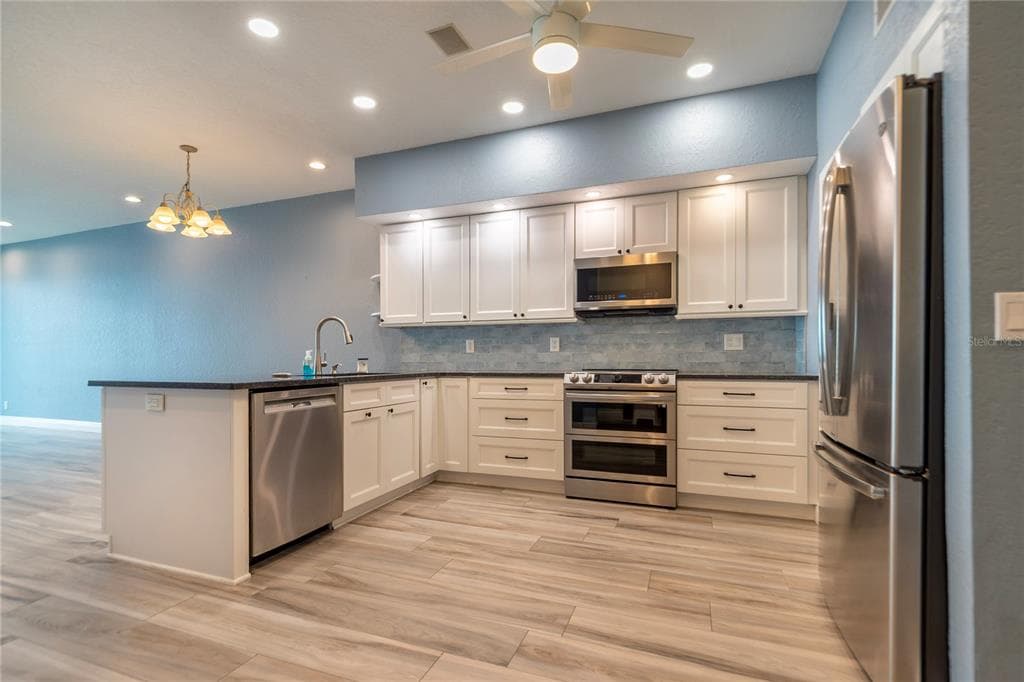 4651 MIRABELLA COURT photo 20