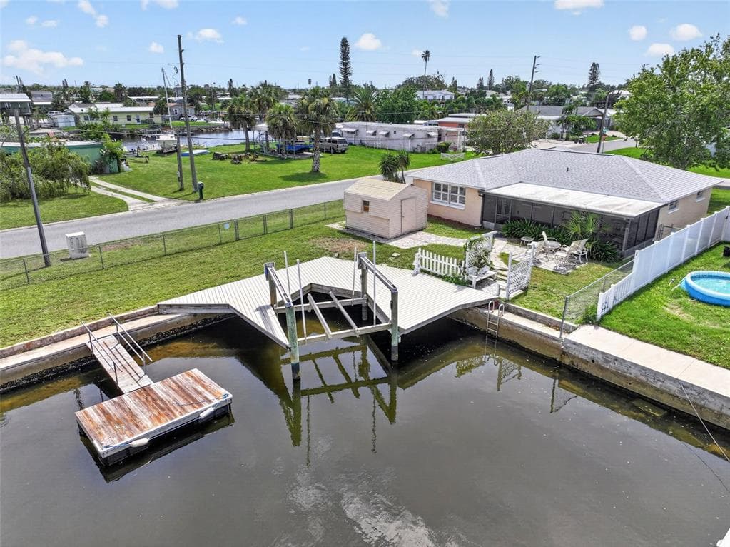 13224 NEPTUNE DRIVE photo 1