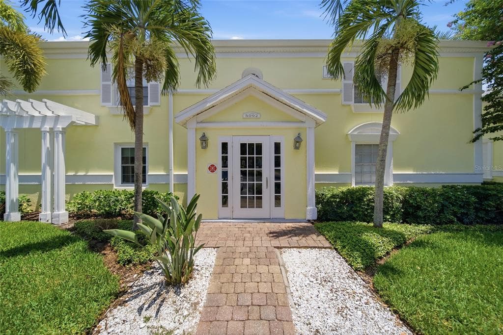 5092 BEACH DRIVE SE A photo 3