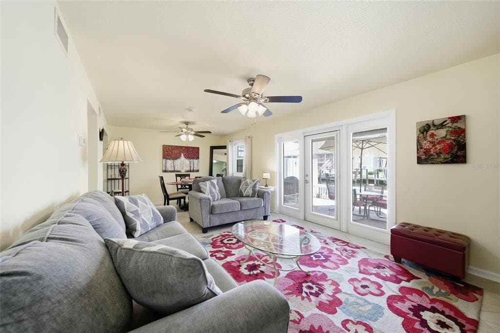 5092 BEACH DRIVE SE A photo 10