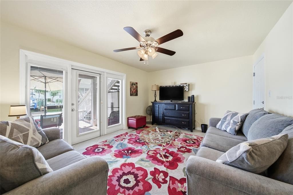 5092 BEACH DRIVE SE A photo 11