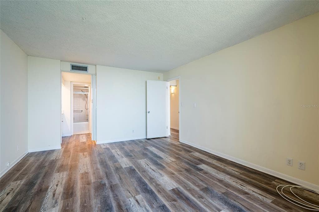 2618 COVE CAY DRIVE 702 photo 25